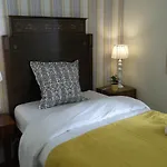 Angola Top Floor 6 Bedrooms